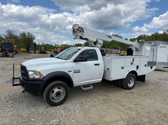 2016 DODGE 4500HD BUCKET TRUCK VN:279796 powered by 6.4L Hemi gas engine, equipped with automatic