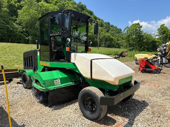 2018 LAYMOR SM450ST SWEEPER powered by diesel engine, equipped with EROPS, air, 8ft. Sweeper, eater