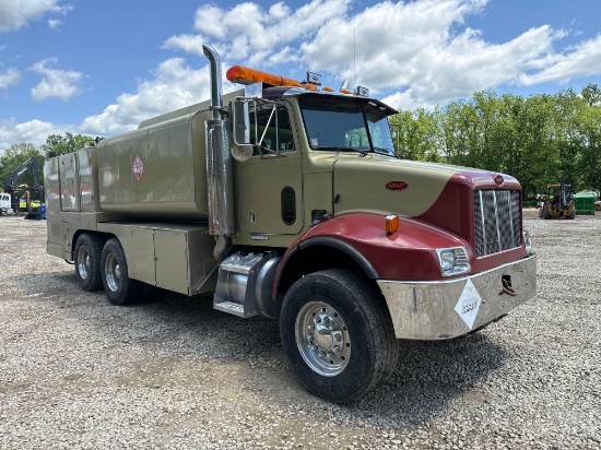 2005 PETERBILT 330 FUEL/LUBE TRUCK VIN 837192 powered by Cummins ISC diesel engine, equipped with