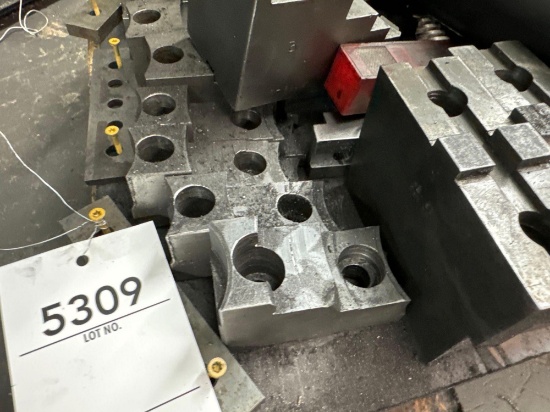 CONTENTS OF PALLET: NUMEROUS SIZE SOFT JAWS, BORING BARS, LIVE CENTER, AND TAIL STOCK, PARTS FOR LOT