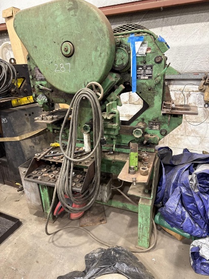 PEDDINGHAUS 210/13 66 TON IRON WORKER, SN 1422, WITH DIES SUPPORT EQUIPMENT. Selling Offsite: 5