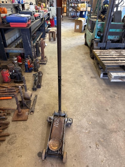 HYDRAULIC FLOOR JACK SUPPORT EQUIPMENT