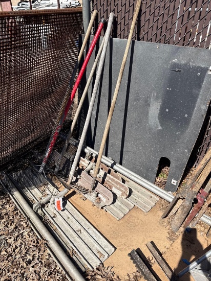 CONCRETE TOOLS: RAKES, BULL FLOATS SUPPORT EQUIPMENT | Online Auctions ...