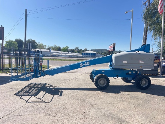 2017 GENIE S-40 BOOM LIFT SN:S40H-23642 4x4, powered by dual fuel engine, equipped with 60ft.