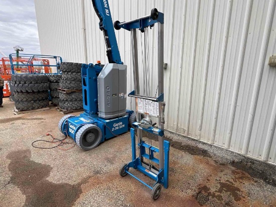 2022 GENIE GL-12 SCISSOR LIFT SN:GLP-101835 electric powered, equipped with 12ft. Platform height,