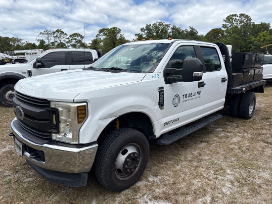 2019 FORD F350XL FLATBED TRUCK VN:1FD8W3H6XKEF85327 4x4, powered by 6.2L gas engine, equipped with