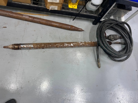 2IN. AIR MISSILE W/ OILER & HOSE SUPPORT EQUIPMENT