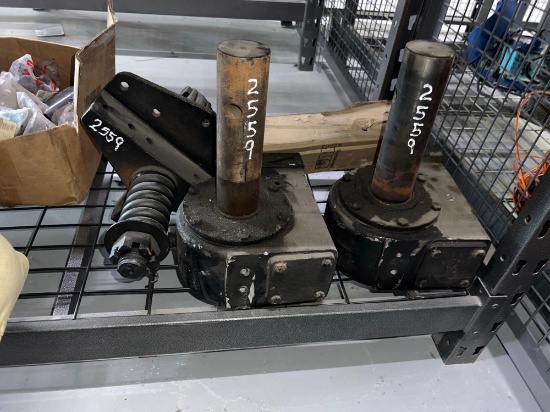 (2) PTO'S & HD PINTLE HITCH SUPPORT EQUIPMENT