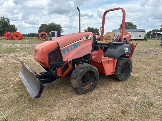 2015 DITCH WITCH RT55 TRENCHER SN:000744 4x4, powered by diesel engine, equipped with ROPS, front