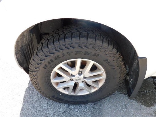2019 NISSAN FRONTIER SV PICKUP TRUCK VN:1N6AD0EV9KN786655 4x4, powered by 4.0L V6 gas engine,
