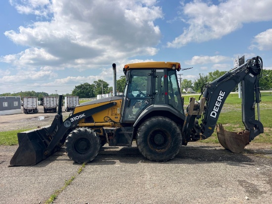 JOHN DEERE 310 SUPER K TRACTOR LOADER BACKHOE SN:24923 4x4, powered by John Deere diesel engine,