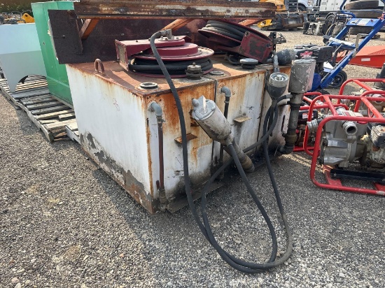 (3) COMPARTMENT OIL SKID TANK W/ GRACCO HOSE REELS SUPPORT EQUIPMENT