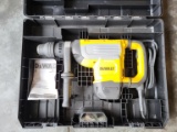 2023 DEWALT D25733K 1-7/8IN. SDS MAX HAMMER DRILL SUPPORT EQUIPMENT SN:W0X0VBB