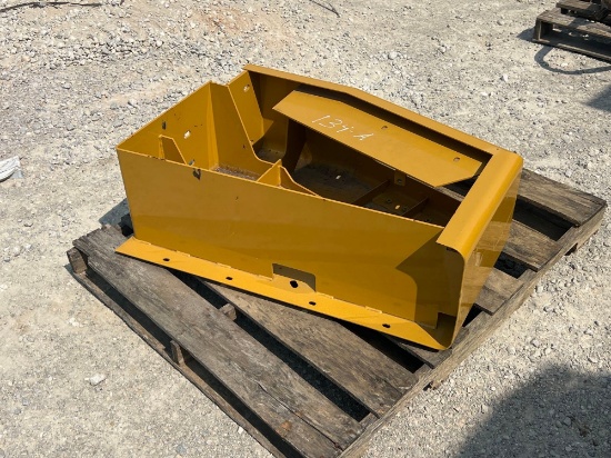 CAT BUMPER BODY PANELS, fits CAT 773F