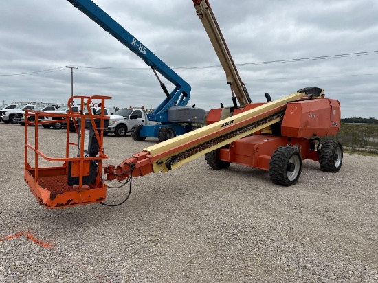 JLG 600S BOOM LIFT SN:300150471 4x4, powered by diesel engine, equipped with 60ft. Platform height,