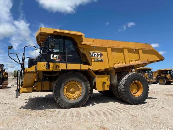 2022 CAT 773G STRAIGHT FRAME HAUL TRUCK SN:JWS02044 powered by Cat C27 diesel engine, equipped with