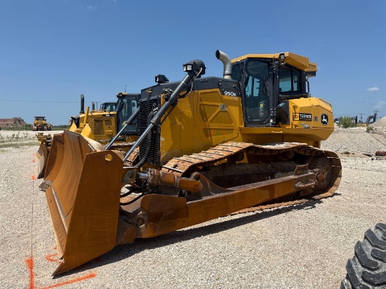 2019 JOHN DEERE 950KLGP CRAWLER TRACTOR SN:1T0950KLCKF350794 powered by John Deere diesel engine,