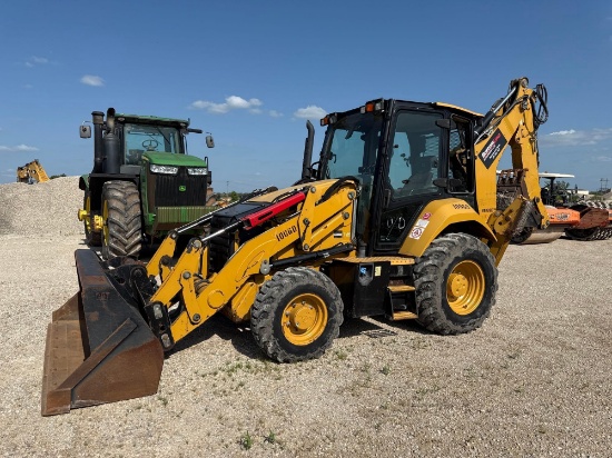 2018 CAT 420F2IT TRACTOR LOADER BACKHOE SN:HWD02617 4x4, powered by Cat diesel engine, equipped with