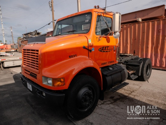 1996 INTERNATIONAL 8100 TRUCK TRACTOR VN:1HSHBAHR7TH246367 powered by 6 cylinder diesel engine,