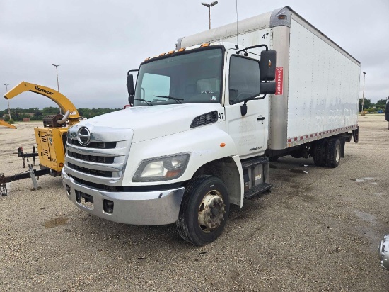 2016 HINO 268 VAN TRUCK VN:5PVNJ8JR1G4S51062 powered by Hino diesel engine, 230hp, equipped with