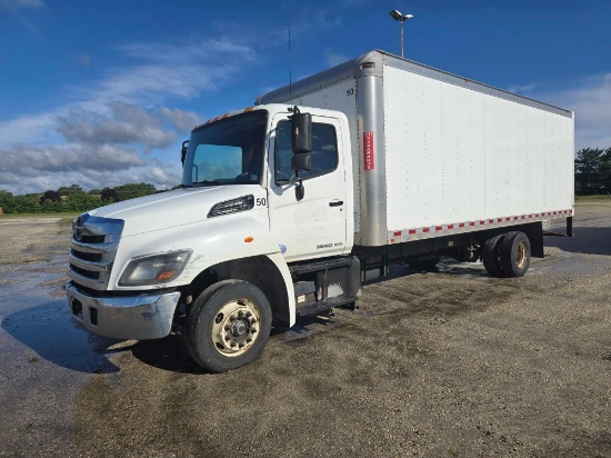 2016 HINO 268 VAN TRUCK VN:5PVNJ8JR1G4S51045 powered by Hino diesel engine, 230hp, equipped with