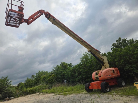 JLG 860SJ BOOM LIFT SN:300073826 4x4, powered by Deutz diesel engine, equipped with 86ft. Platform