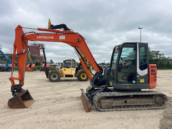 HITACHI ZX85USB-3 HYDRAULIC EXCAVATOR SN:83199 powered by diesel engine, equipped with Cab, air,