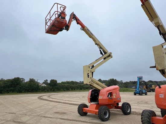 JLG 450AJ BOOM LIFT SN:0300209927 4x4, powered by diesel engine, equipped with 45ft. platform