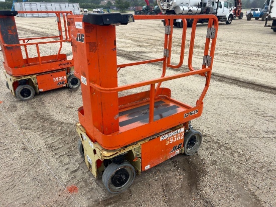 2018 JLG 1230ES SCISSOR LIFT SN:M130004514 electric powered, equipped with 12ft. Platform height,