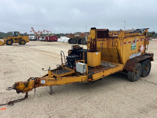 MARATHON HMT8000DT HOT BOX ASPHALT EQUIPMENT SN:2M9HMT8D4EH102367 powered by diesel engine, trailer