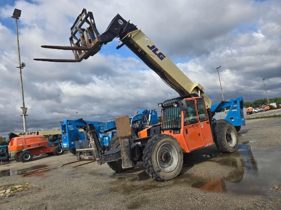 JLG G10-55A TELESCOPIC FORKLIFT SN:160045195 4x4, powered by diesel engine, equipped with EROPS,
