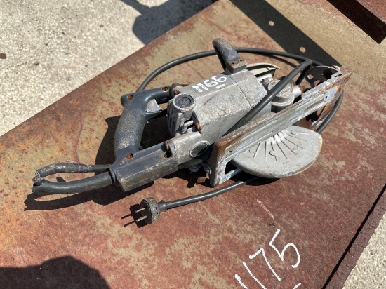 SKILL WORM DRIVE CIRCULAR SAW SUPPORT EQUIPMENT