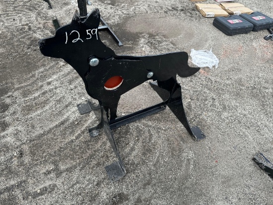 NEW 3/8IN. AR500 STEEL COYOTE SHOOTING TARGET NEW SUPPORT EQUIPMENT w/ heart flapper.