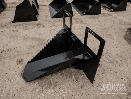 NEW 40IN. SPADE BUCKET SKID STEER ATTACHMENT