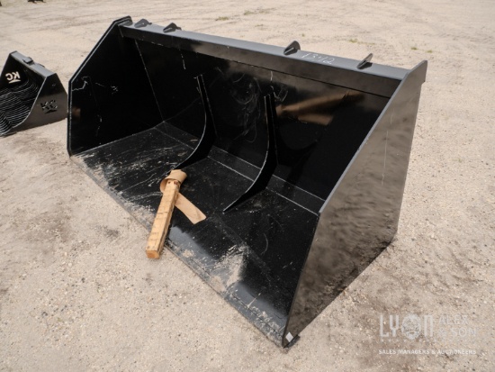 NEW OVERSIZED QT BUCKET SKID STEER ATTACHMENT