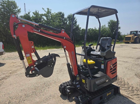 NEW AGT MX15RX HYDRAULIC EXCAVATOR powered by RATO gas engine, 13.5HP, pilot system, digging bucket.