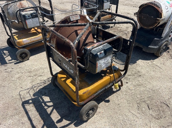 SEIKI VAL-6 KBE5S 110K BTU INFRARED HEATER HEATING EQUIPMENT SN:020169 powered by diesel engine.