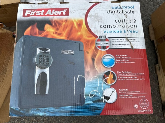 FIRST ALERT 2092F 1.32 CU FT FIRE AND WATER PROOF DIGITAL SAFE NEW SUPPORT EQUIPMENT