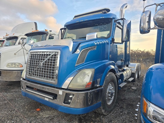 2015 MACK CHU613 TRUCK TRACTOR VN:1M1AN07Y3FM020326 powered by Mack MP8 diesel engine, 445hp,