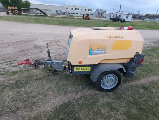 2017 ATLAS COPCO 110CFM AIR COMPRESSOR SN:APP486276 powered by diesel engine, equipped with 110CFM.