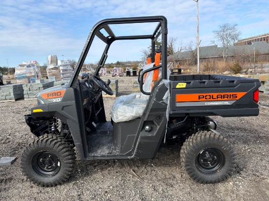 NEW UNUSED POLARIS PRO XD MID SIZE UTILITY VEHICLE 4x4, powered by Prostar 570cc gas engine, 39.5hp,
