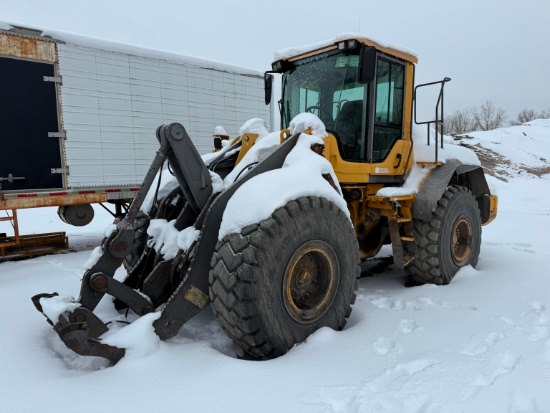 VOLVO L120F RUBBER TIRED LOADER SN:66611 powered by Volvo diesel engine, equipped with EROPS, air,