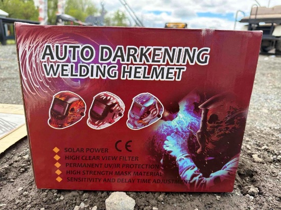 NEW AUTO DARKENING WELDING HELMET NEW SUPPORT EQUIPMENT