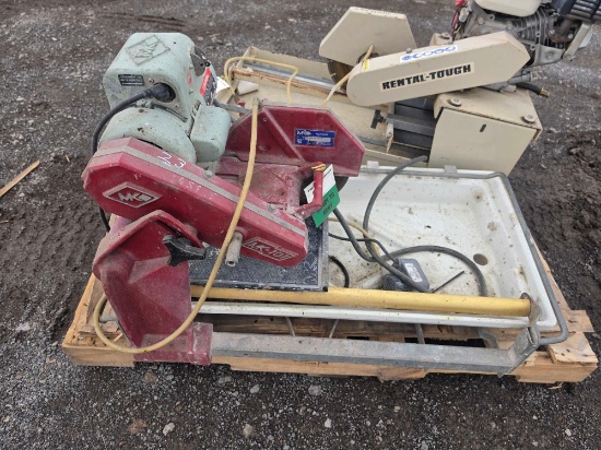 MK PRO TILE SAW SUPPORT EQUIPMENT electric powered.