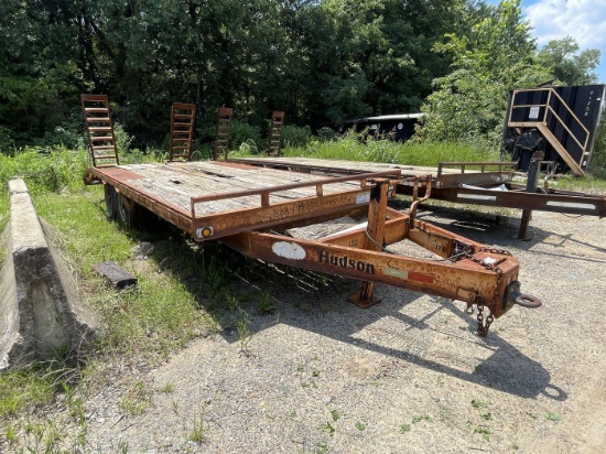 2005 HUDSON HSE 18 TAGALONG TRAILER VN:000829 equipped with 18ft. deckover wood deck, 3ft.