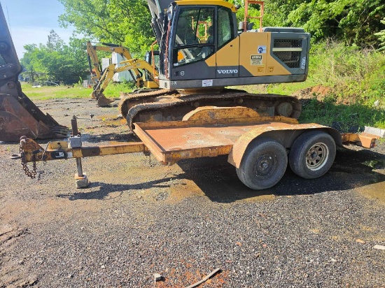 1988 BUTLER TAGALONG TRAILER VN:1BUD1220811002931equipped with 12ft. steel tilt deck, tandem axle.