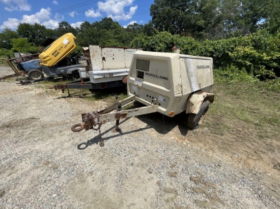 INGERSOLL RAND 130 AIR COMPRESSOR 130 CFM powered by diesel engine, equipped with 130CFM, trailer