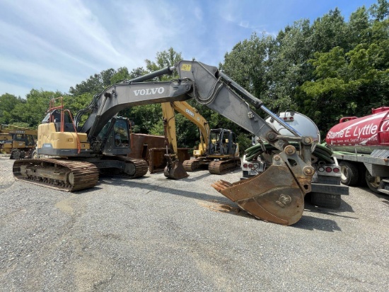2018 VOLVO ECR355EL HYDRAULIC EXCAVATOR powered by diesel engine, equipped with Cab, air, heat, r...