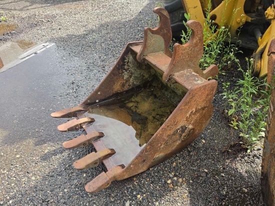 Rear Digging Bucket Tractor Loader Backhoe Attachment