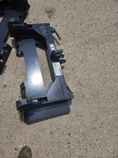 New Wolverine Tqh-26-02c Class 2 Hitch Skid Steer Attachment